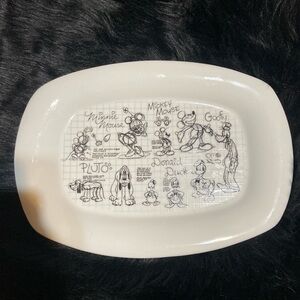 Disney serving tray‎